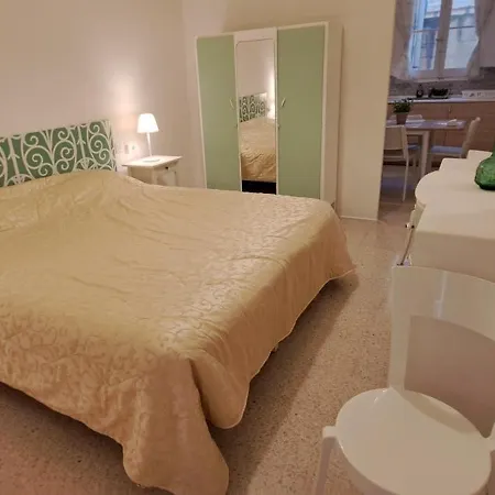 Unique Cozy *